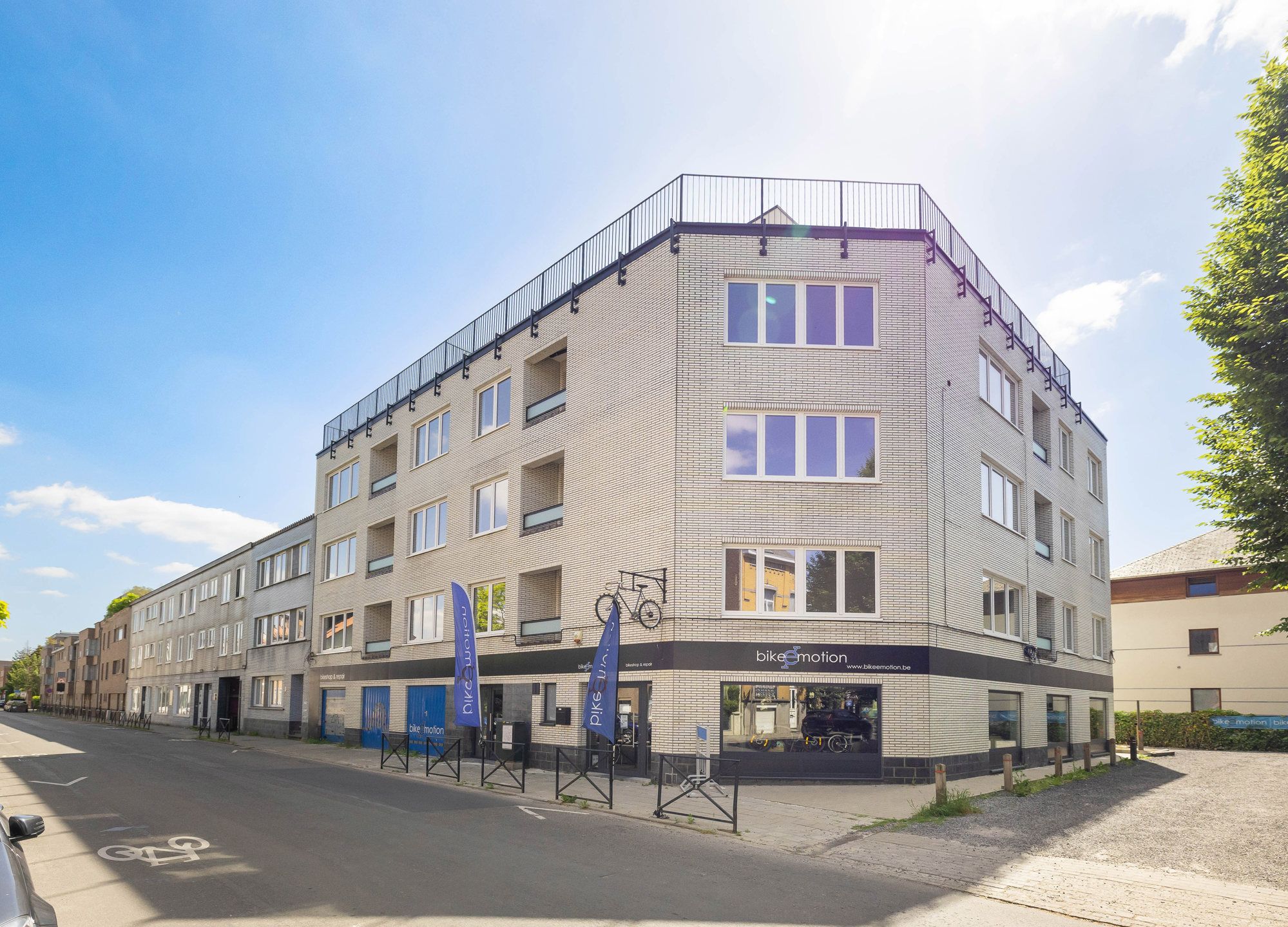 Volledig gerenoveerd appartement - EPC: B- foto 3