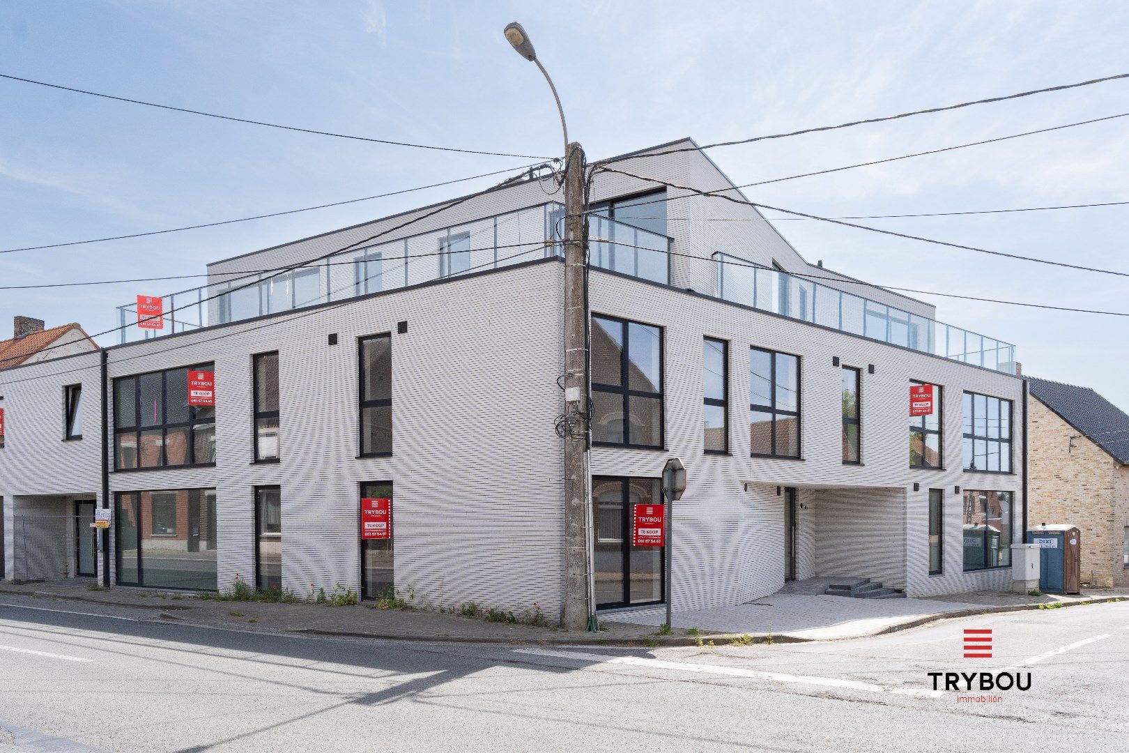 Uniek project met opvallend hedendaagse architectuur foto {{pictureIndex}}