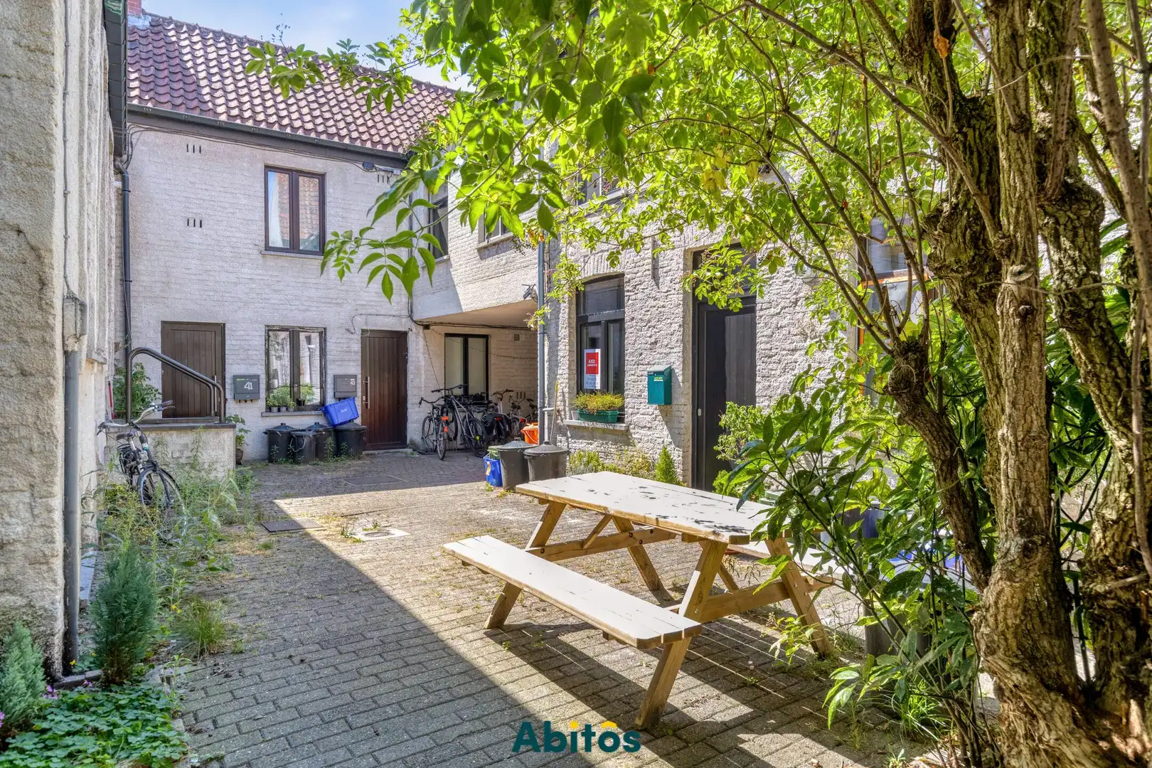 Karaktervolle hoekstudio in de gegeerde Ekkergemwijk foto 11