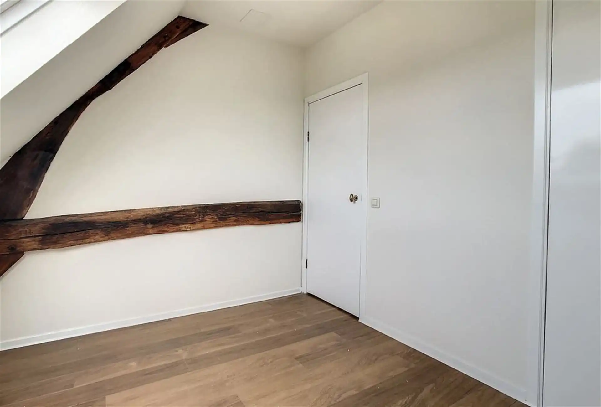 Duplex appartement op een uitstekende locatie foto 10