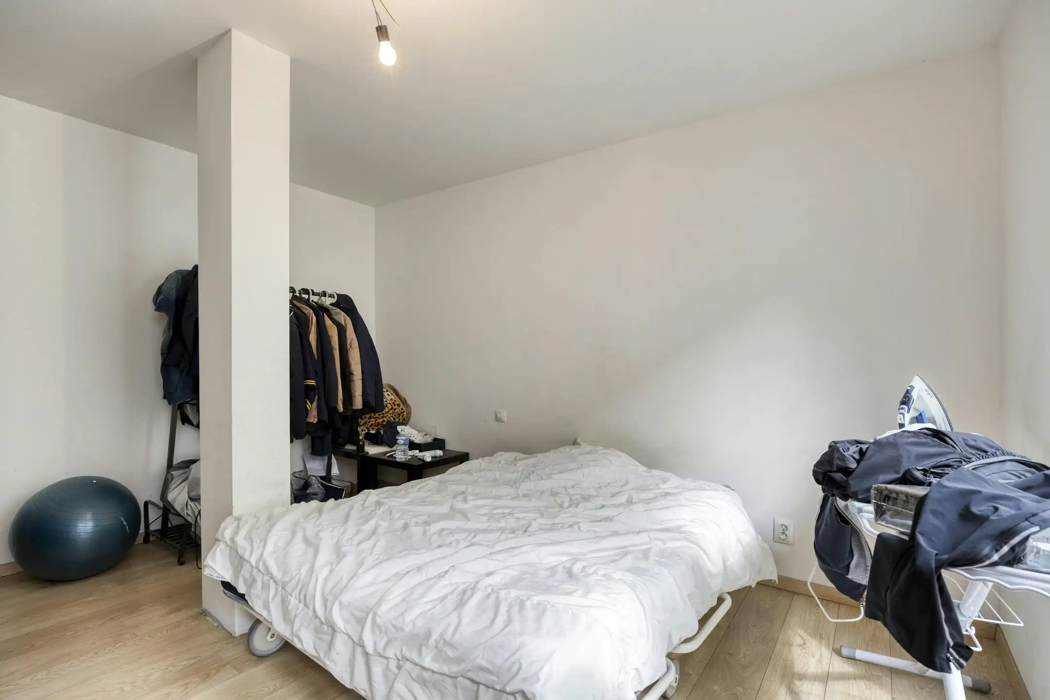 Ruim appartement met twee slaapkamers in centrum Brussel foto 9