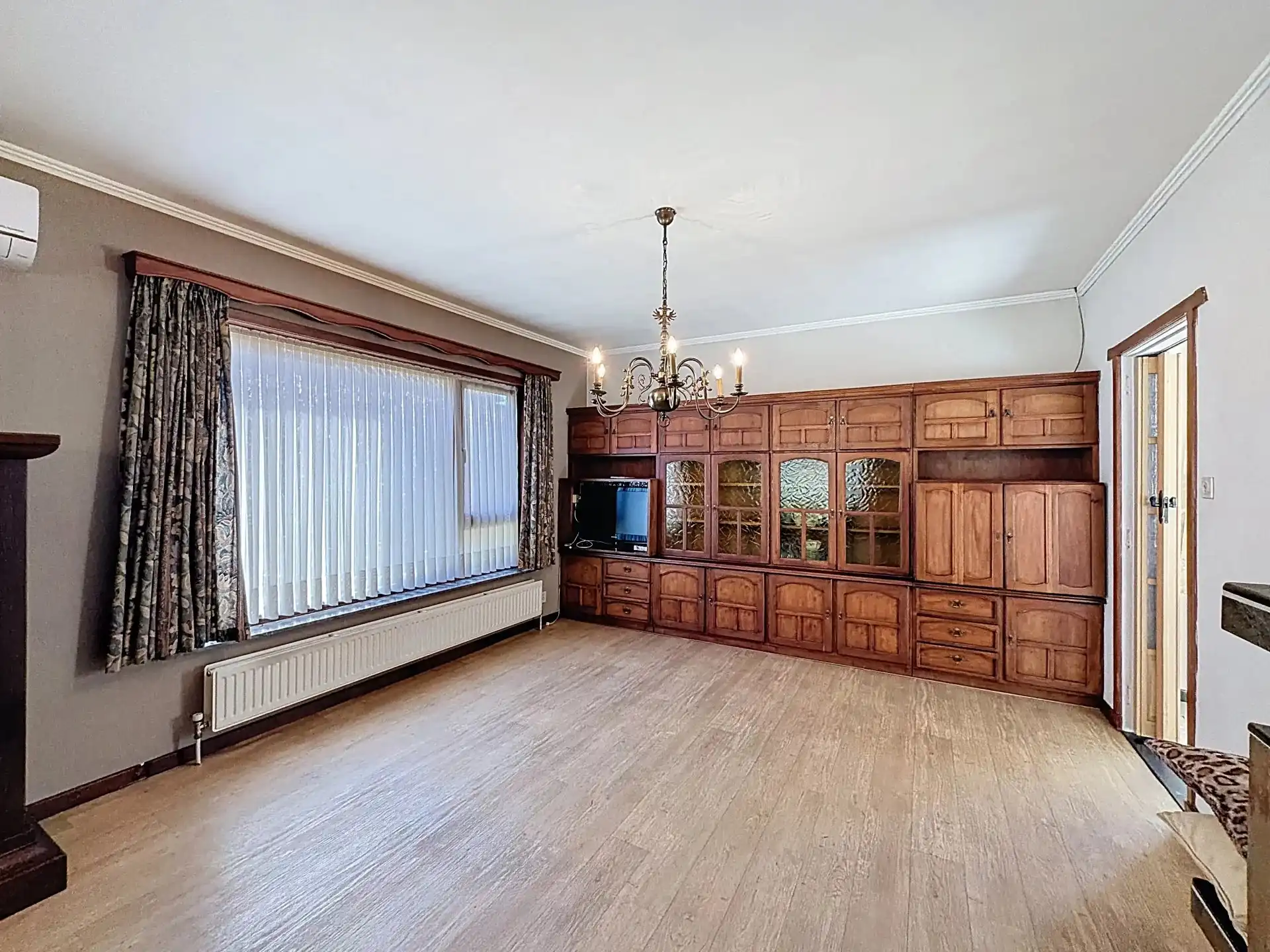 Te renoveren woning op een ruim perceel van 1350 m². foto 13