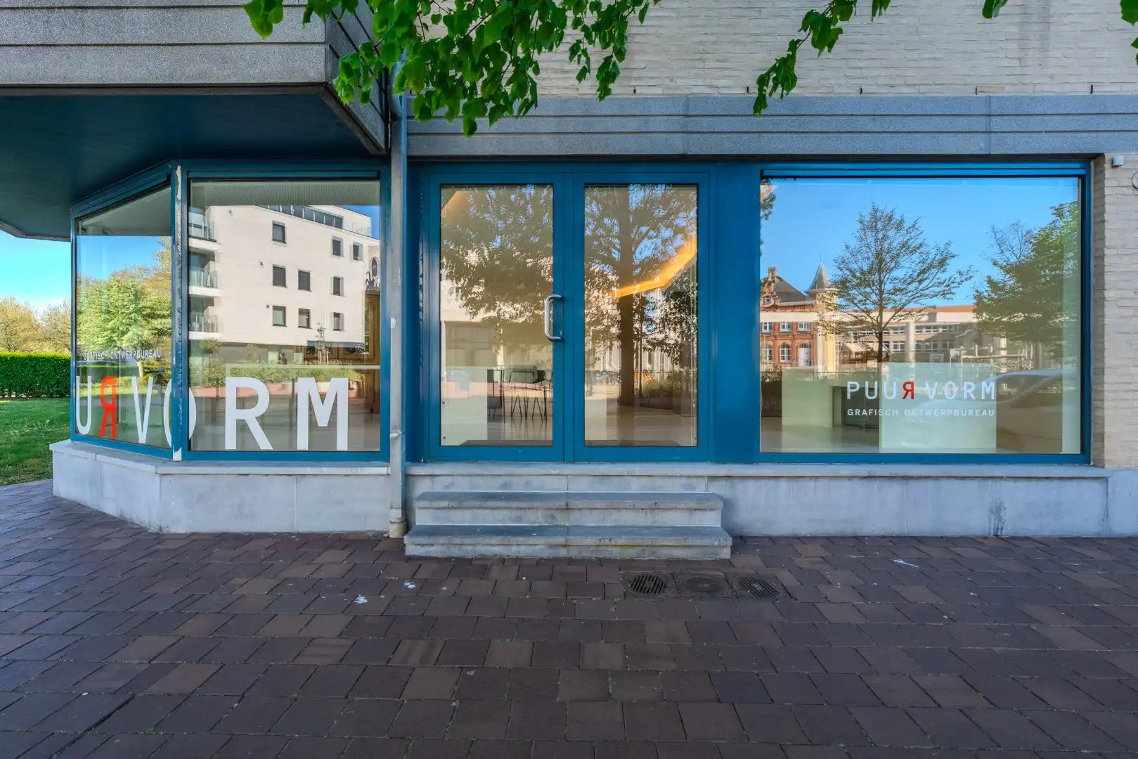 Stijlvol en instapklaar kantoor met uitstekende visibiliteit foto 25