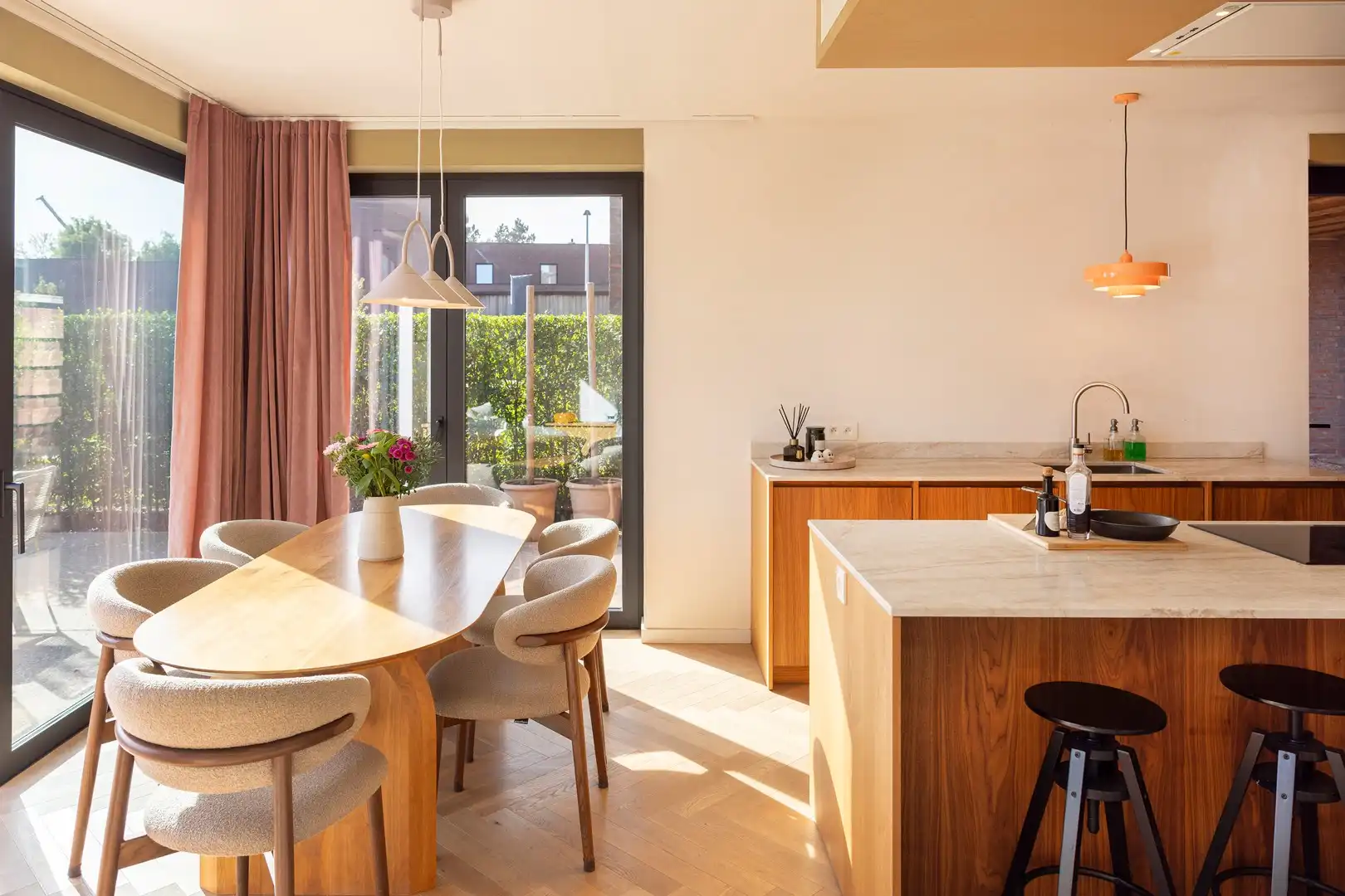 Heel recente, energiezuinige woning met 4 slaapkamers. foto 6