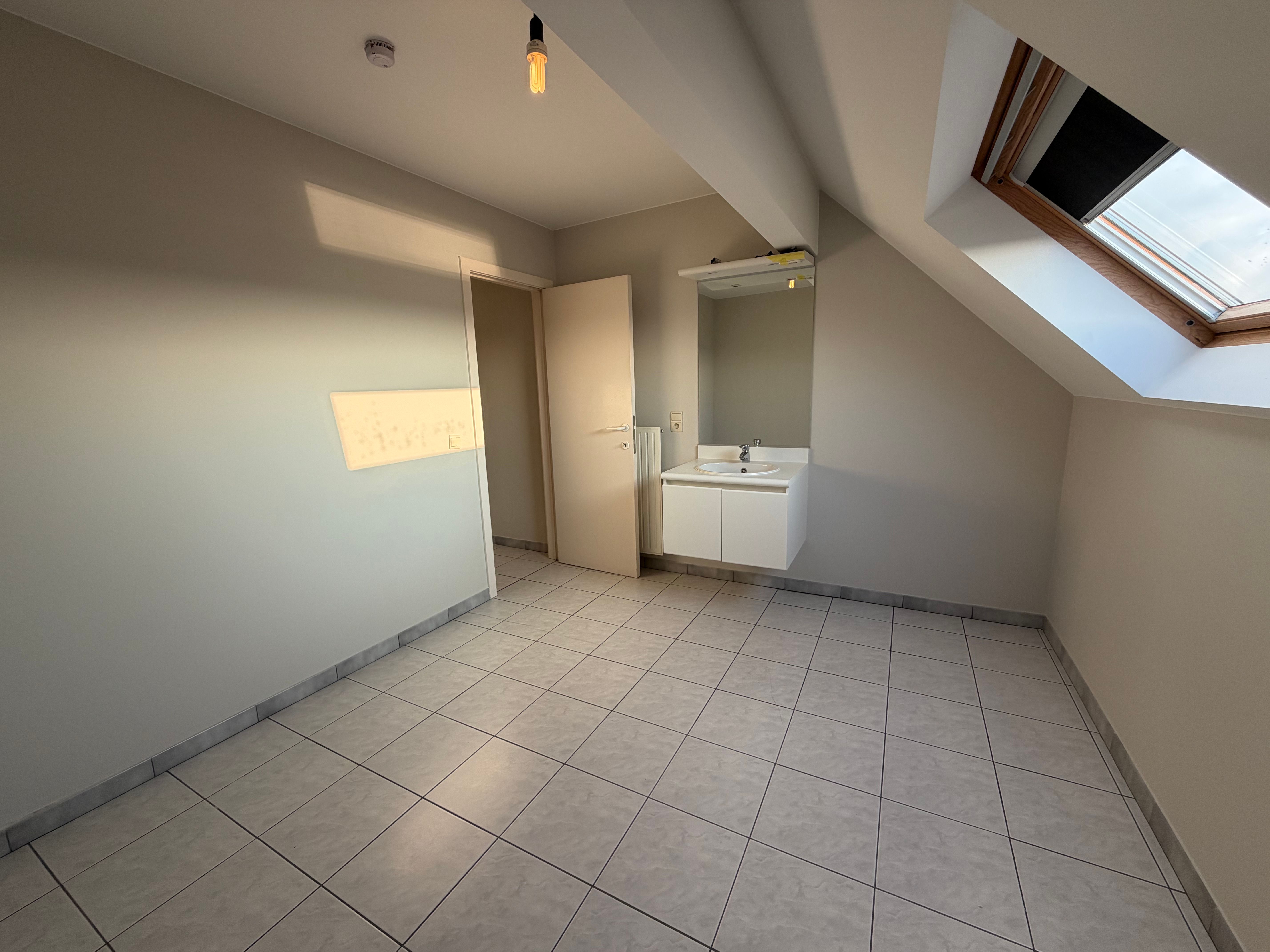 Mooi duplexappartement met drie slaapkamers en twee zongerichte terrassen. foto 20