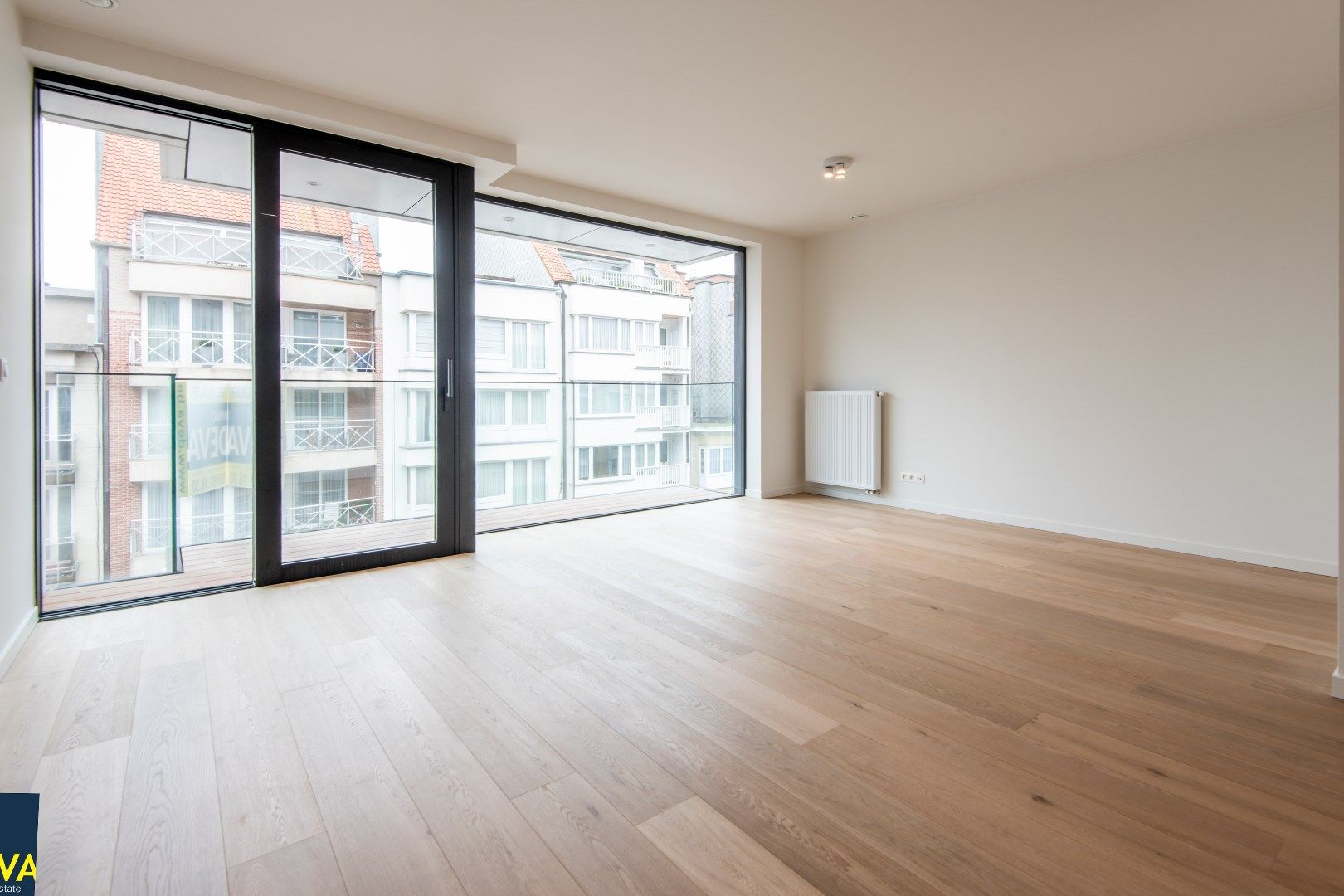 Luxueus afgewerkt nieuwbouwappartement vlakbij de Zeedijk en het Rubensplein. foto 4