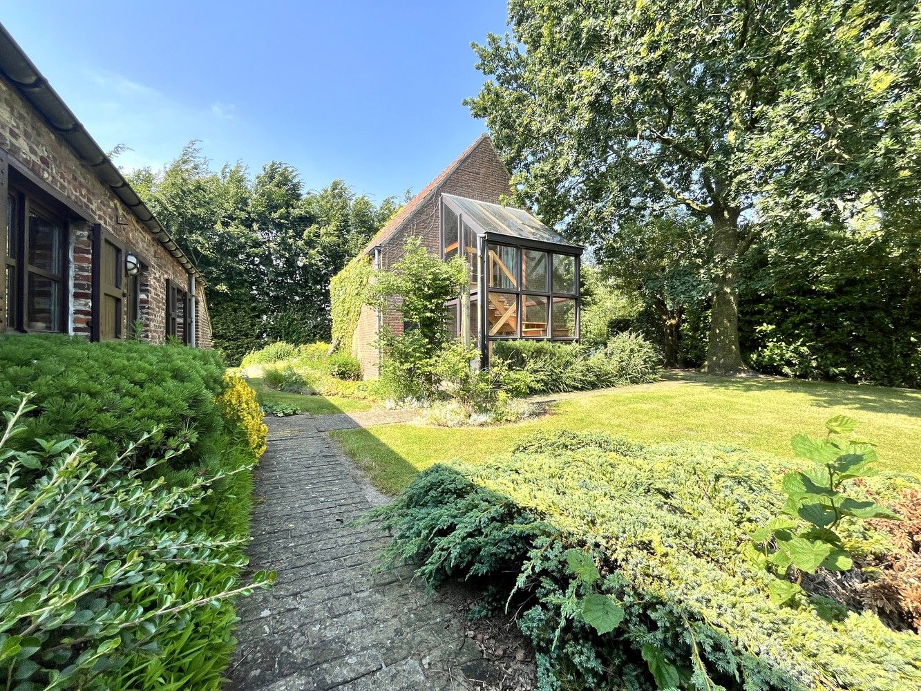 Betoverend Landhuis met 5 Slaapkamers in Meulebeke te koop foto 4