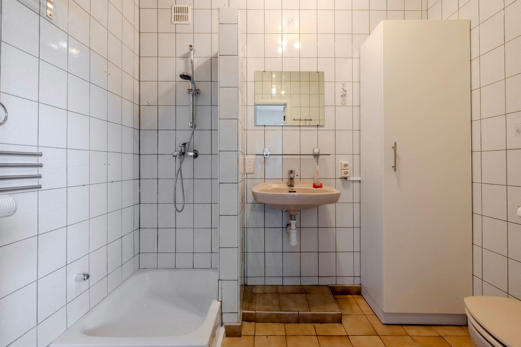 Centraal gelegen woning met 2 slpk foto 12