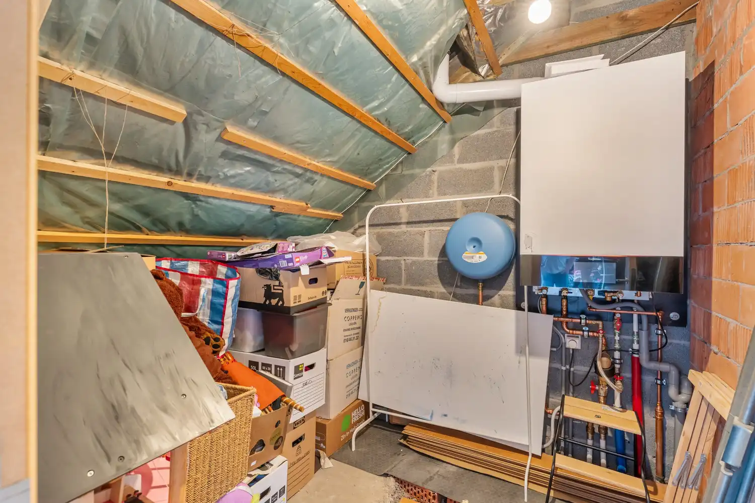 Energiezuinige woning met 4 slaapkamers, een garage en een tuin met een achteruitgang grenzend aan natuurgebied te Bertem! foto 27