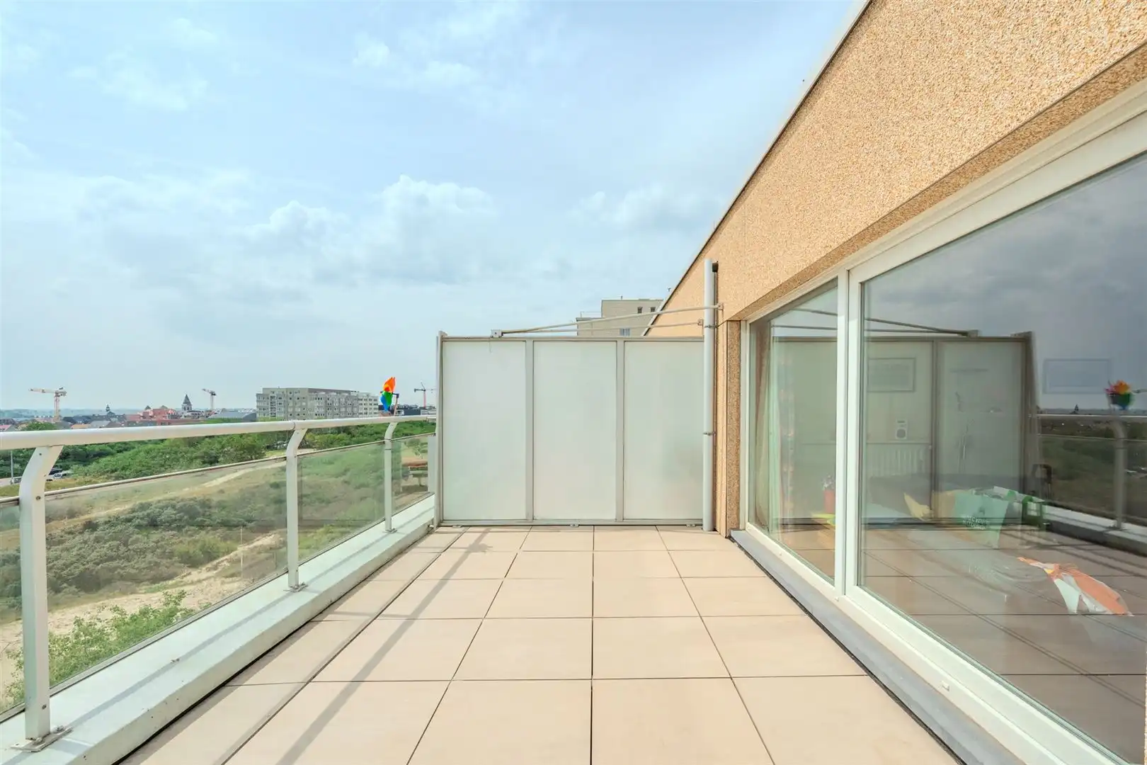 Appartement foto {{pictureIndex}}