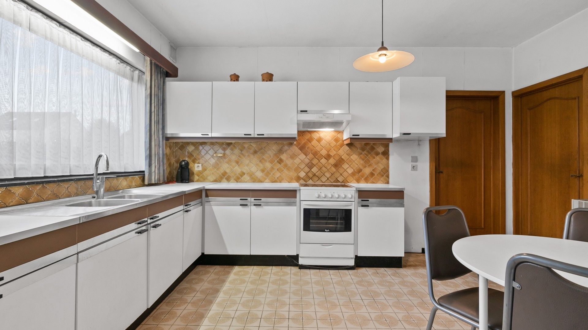 Charmante, ruime woning (205m²) op toplocatie in Hasselt foto 10