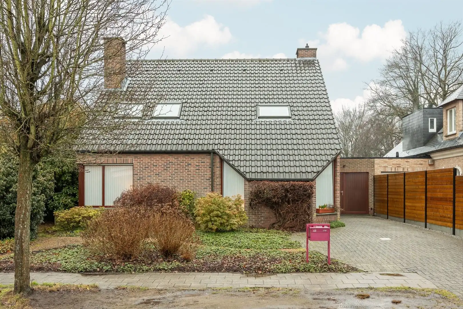 Stijlvolle villa in groene woonwijk De List foto {{pictureIndex}}