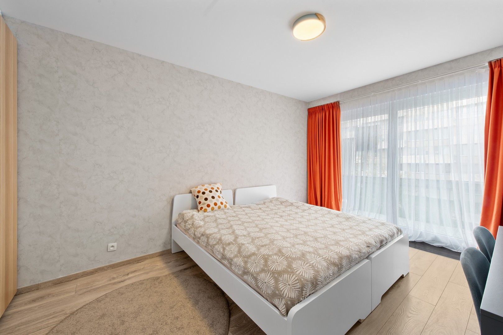 Spacieux appartement mansardé récemment rénové avec garage foto 13