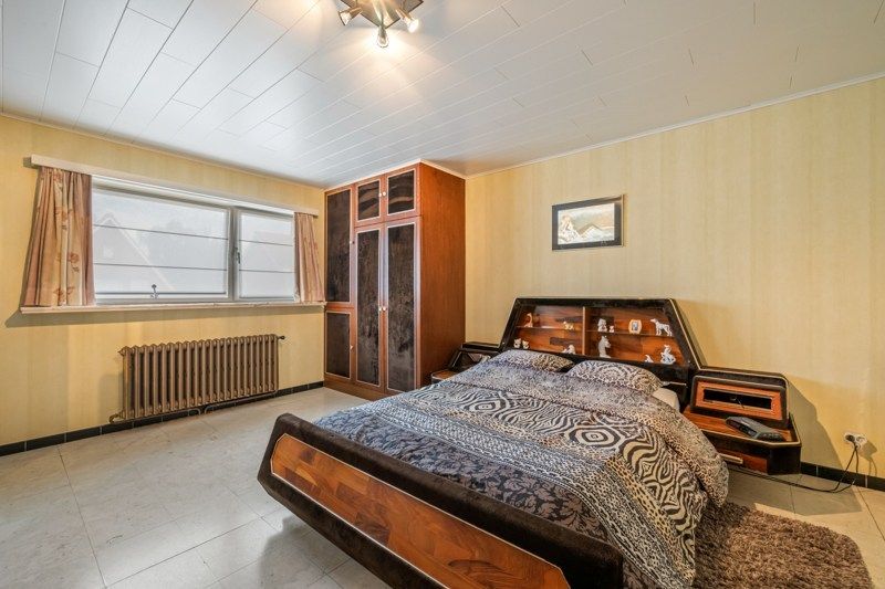 Veelzijdige villa met garage, werkplaats en 4 slaapkamers in Jabbeke foto 16