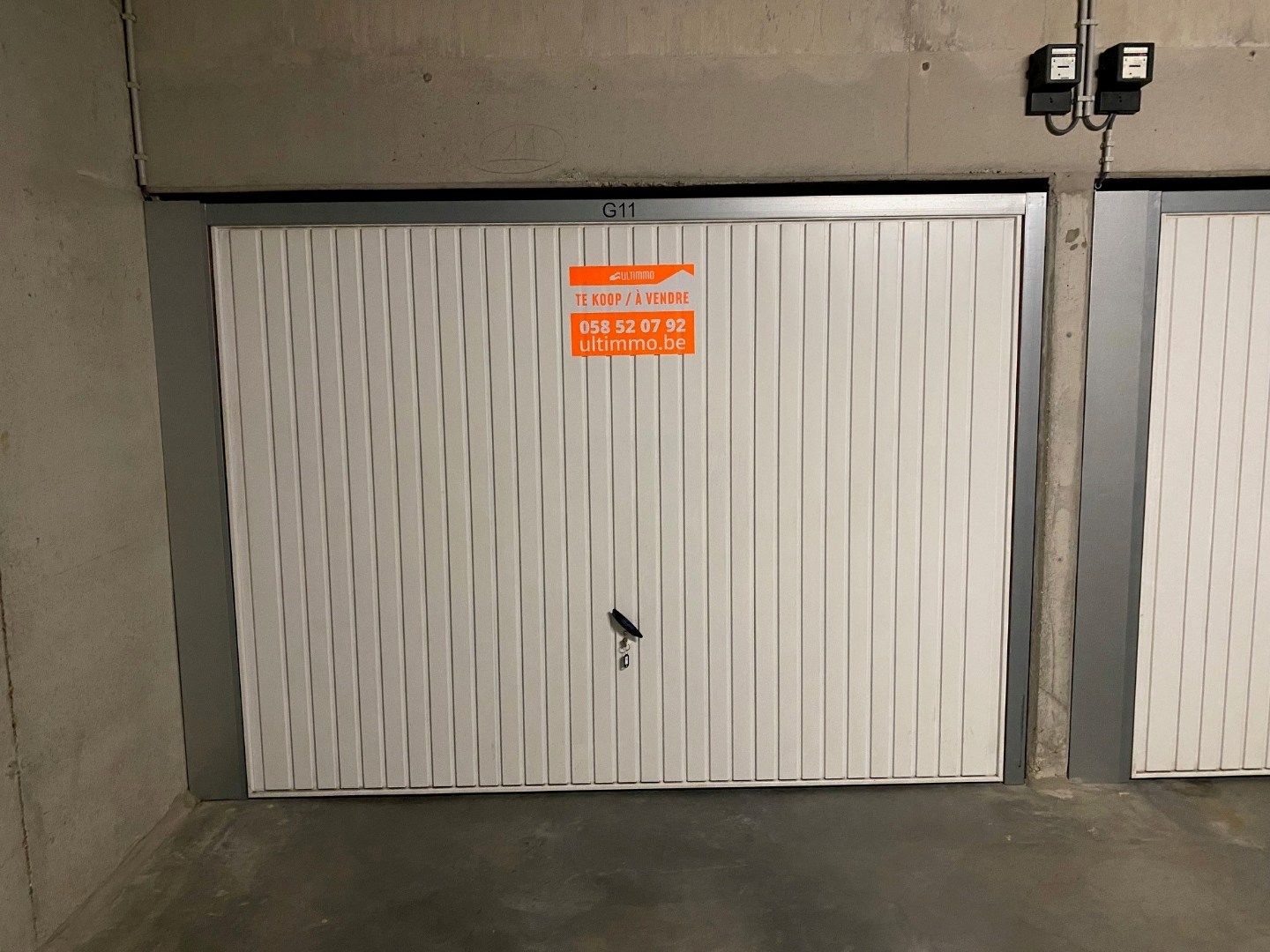 Ruime garage  in Koksijde foto {{pictureIndex}}