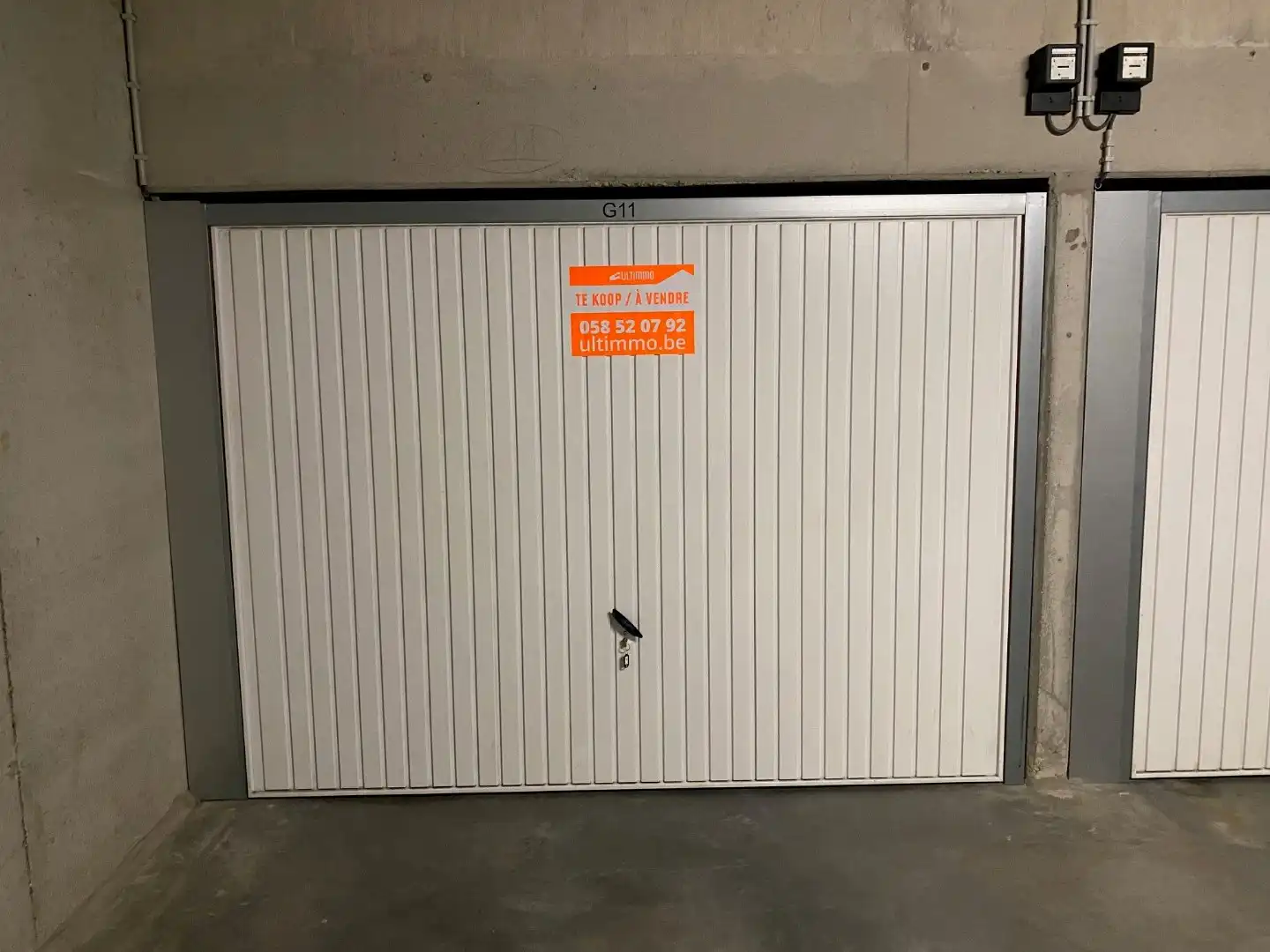 Ruime garage  in Koksijde foto {{pictureIndex}}