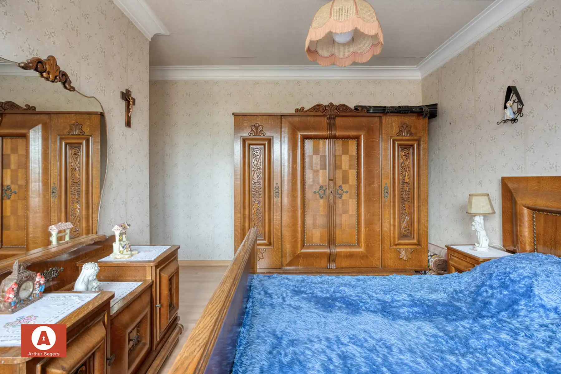 Solide te renoveren woning nabij het centrum van Buggenhout foto 18