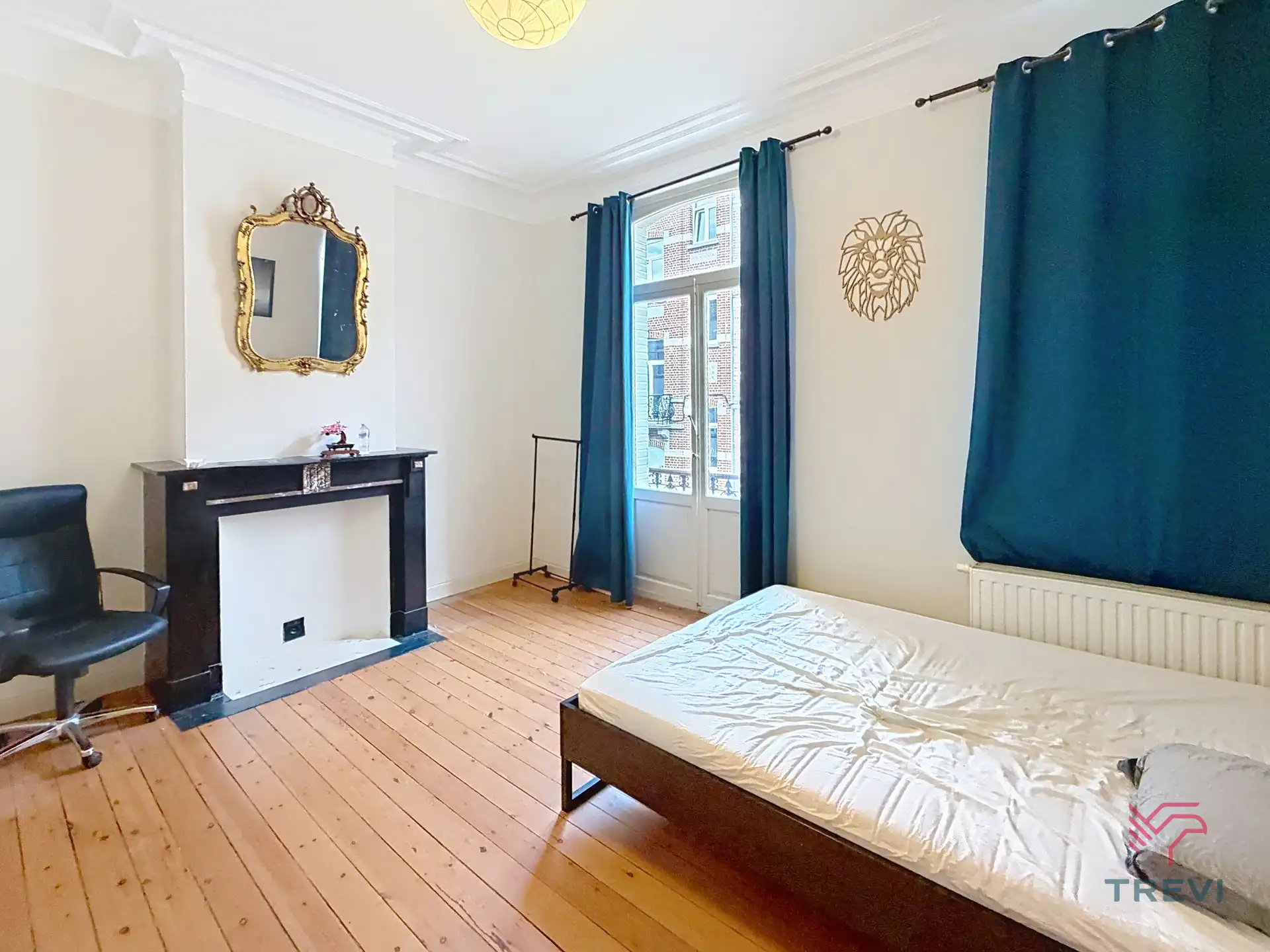Schitterend huis vlak bij het Ambiorixplein! foto 16