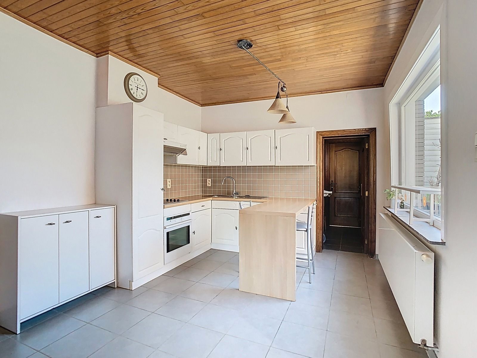 Hoofdfoto van de publicatie: Rustig gelegen, charmante én instapklare woning met 2 SLPK!
