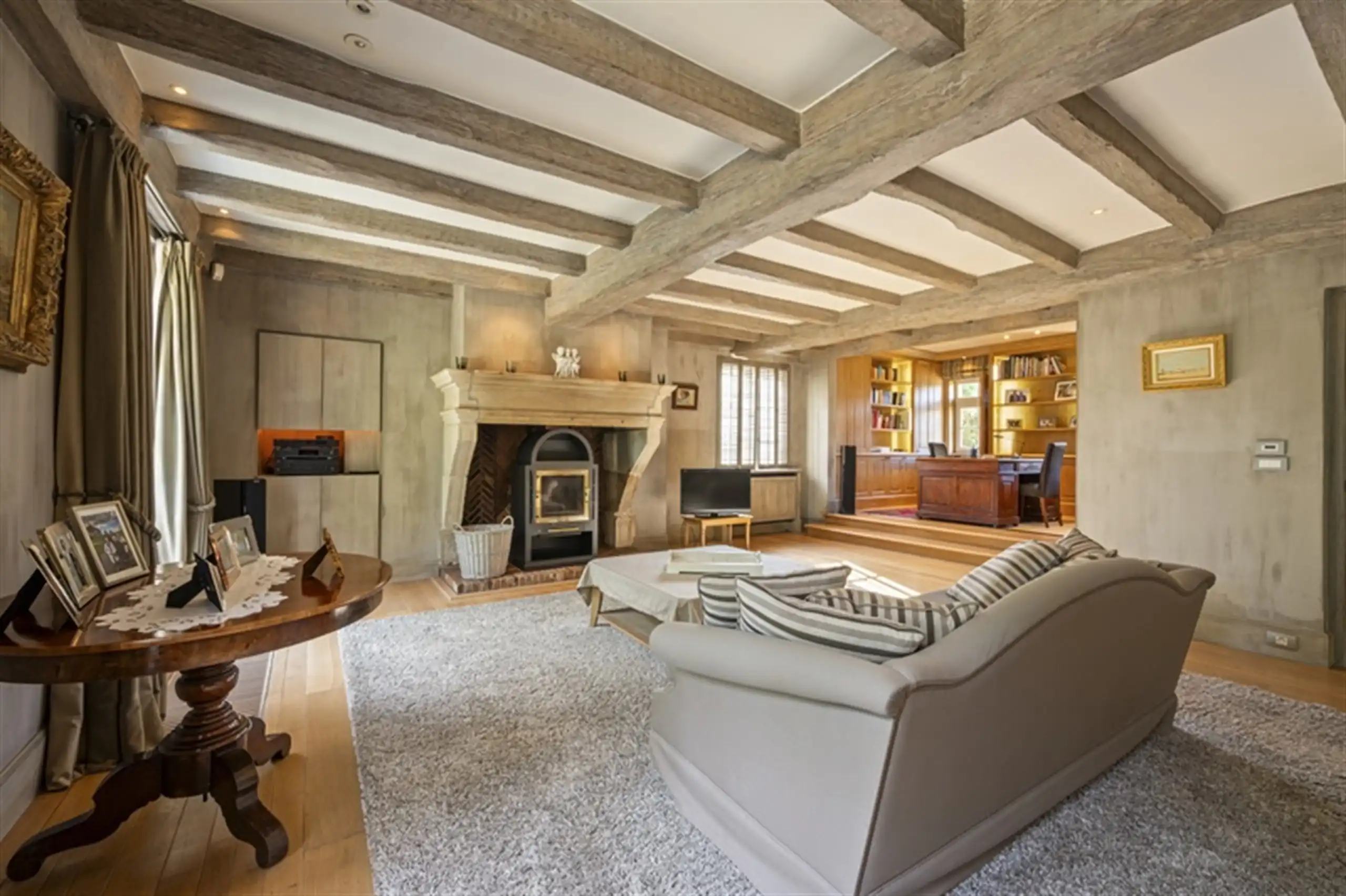 Kom binnen, kom dromen: royale eigendom op 3057 m² foto 12