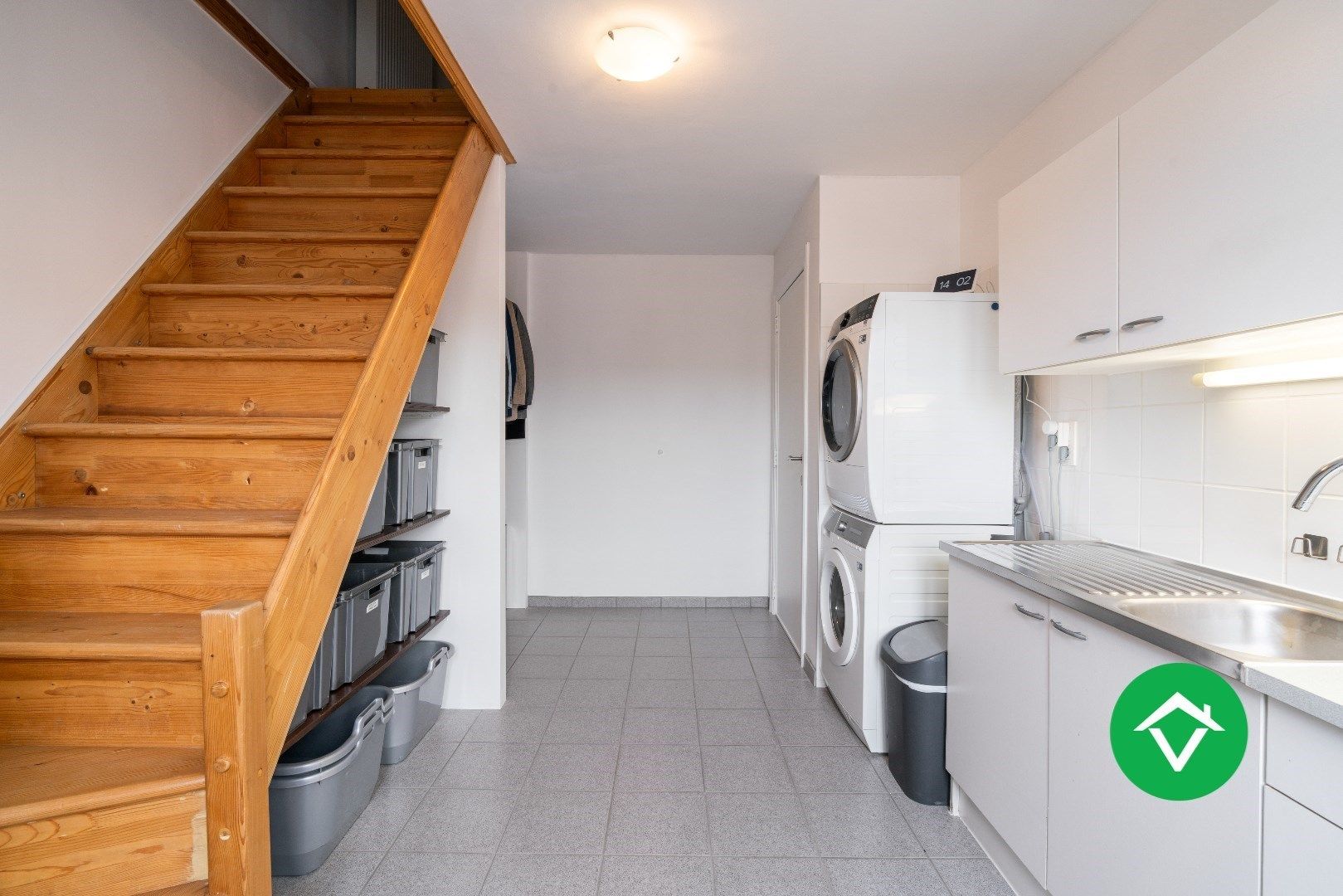 Ruimewoning in centrum Roeselare met 3 slaapkamers, dakterras en autostaanplaats foto 14