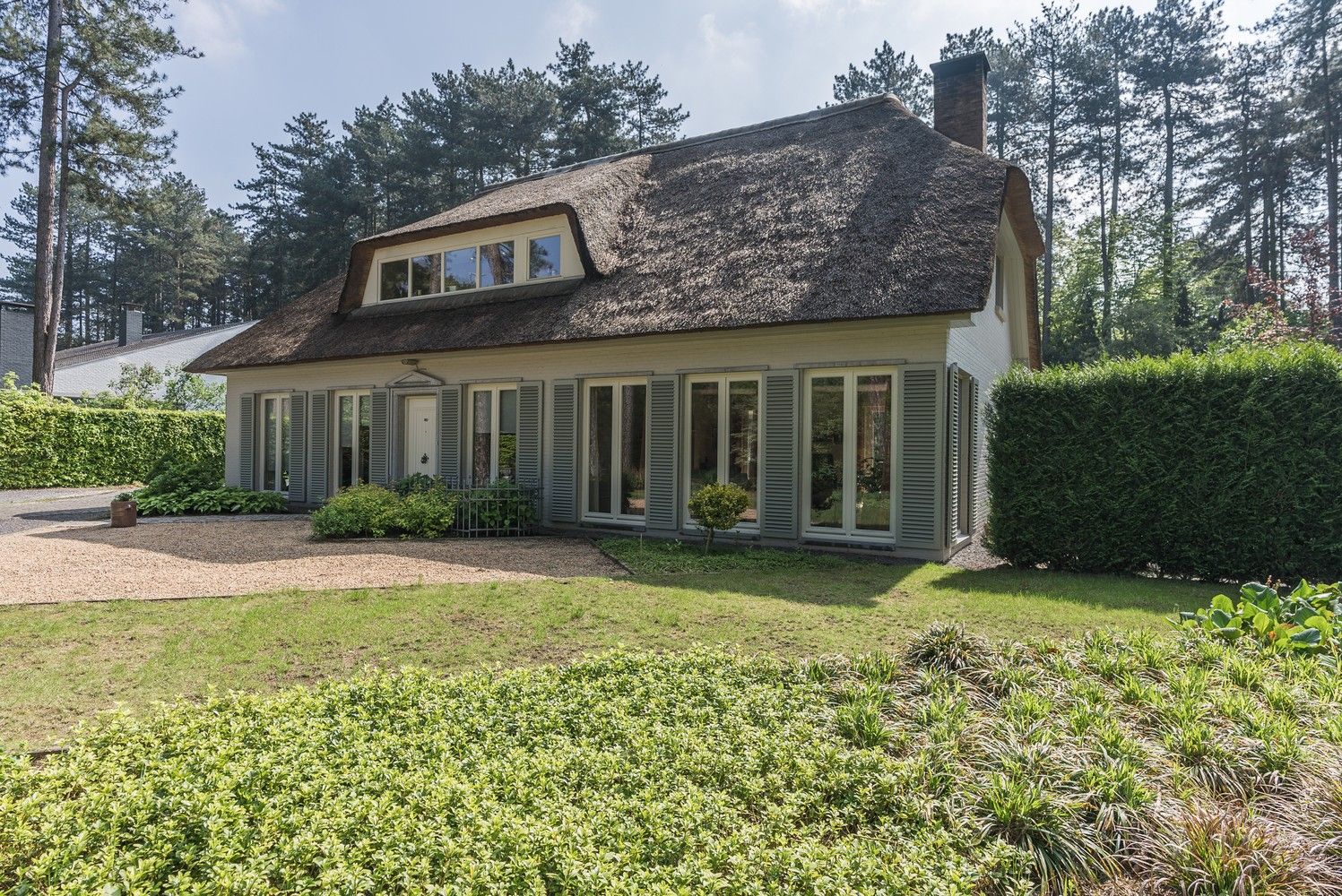 Prachtige volledig gerenoveerde villa in het Kloosterbos te Eksel! foto 51