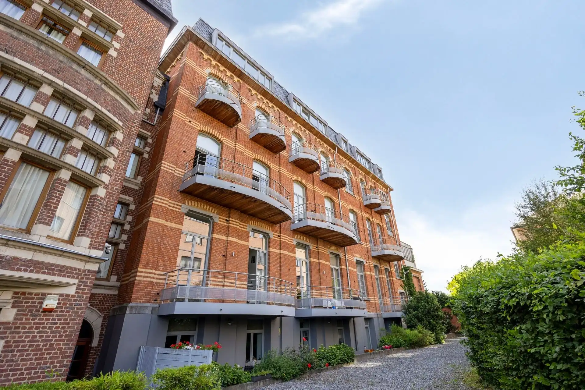 Prachtige Quadruplex +/- 240 m² met 2 parkings foto 26