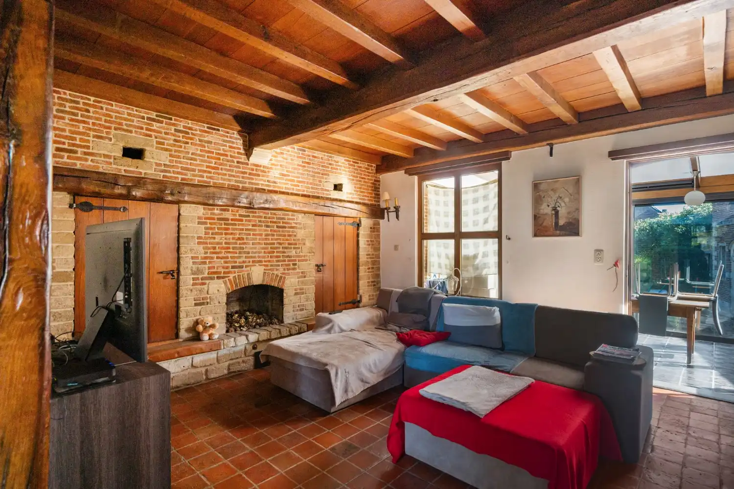 UITZONDERLIJK LANDHUIS OP PERCEEL VAN 1.194 m²! foto 3