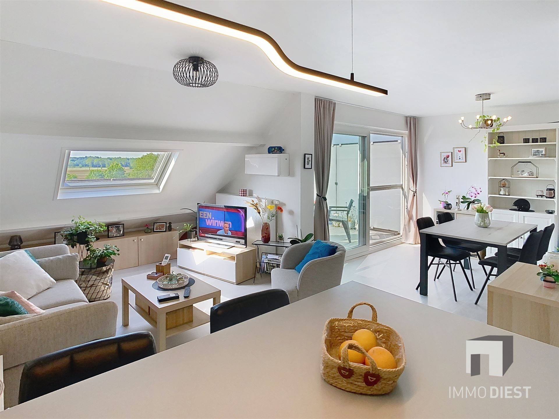 Hoofdfoto van de publicatie: Trendy dakappartement met 2 slaapkamers