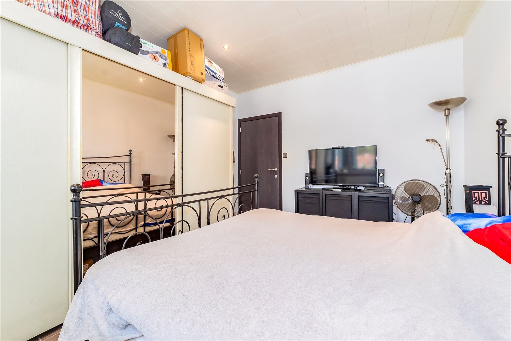 Instapklaar 2 slaapkamer appartement te Merksem foto 10