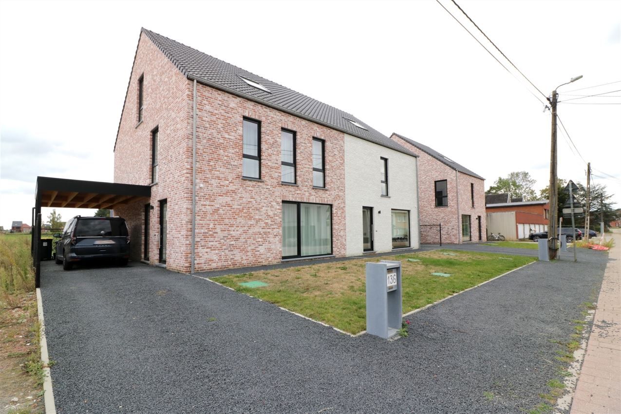 Prachtige nieuwbouwwoning met 4 slpk. met gusntige ligging foto 37