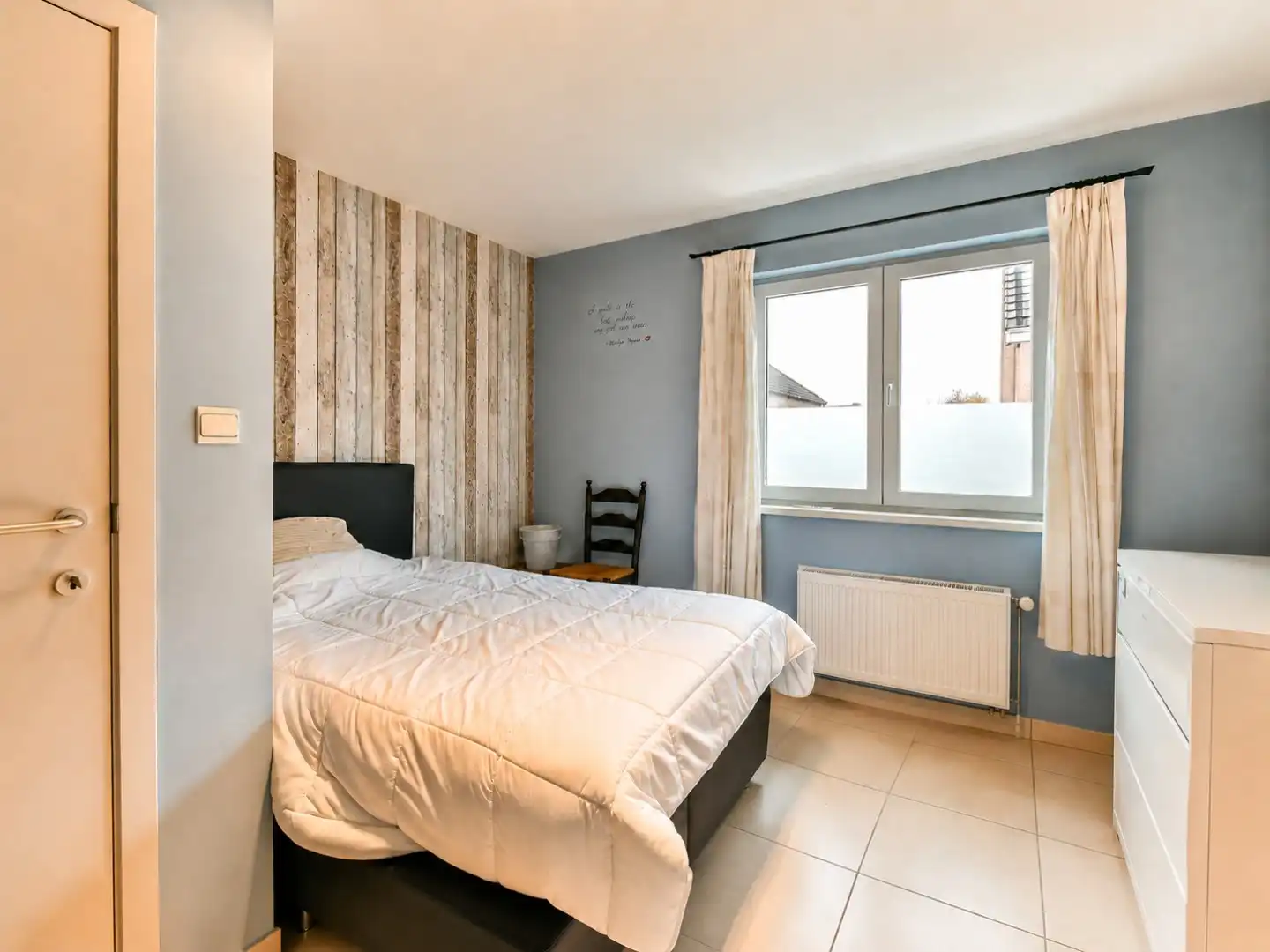 Instapklaar appartement met twee slaapkamers en ruim zonneterras van 23m² op rustige ligging te Gistel foto 6