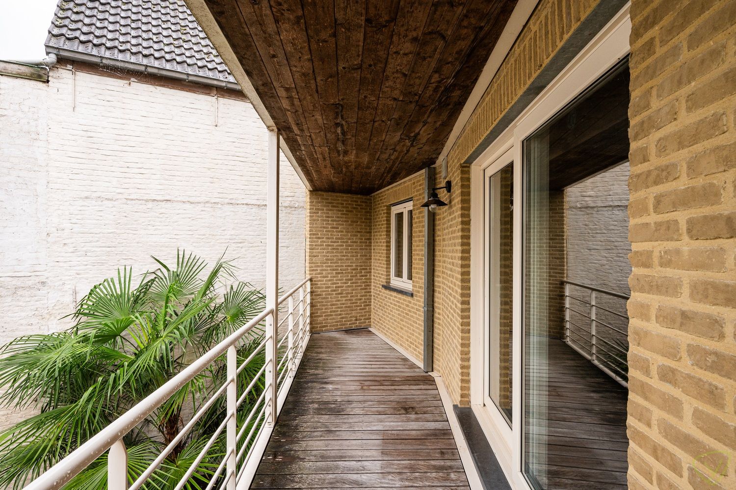 Sfeervol appartement te huur in het hart van Eeklo foto 15