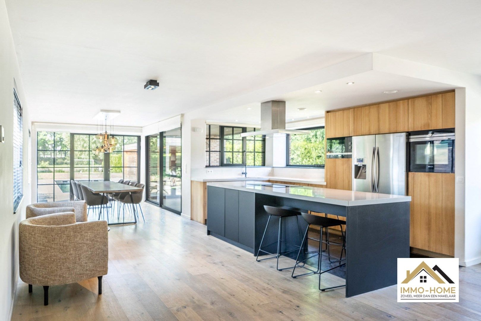 Prachtige hoogwaardige woning met zwembad!! foto 7