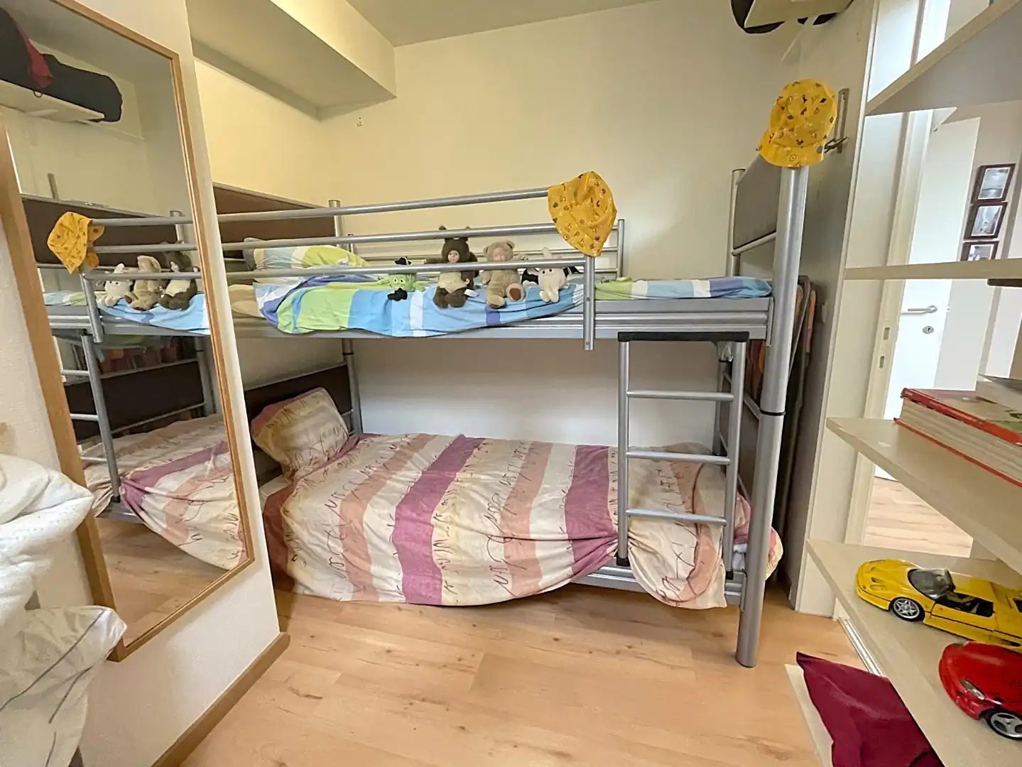 Zeer ruim en recent duplex appartement in het hart van Wenduine (137 m² – EPC: C – bouwjaar 2005) foto 13