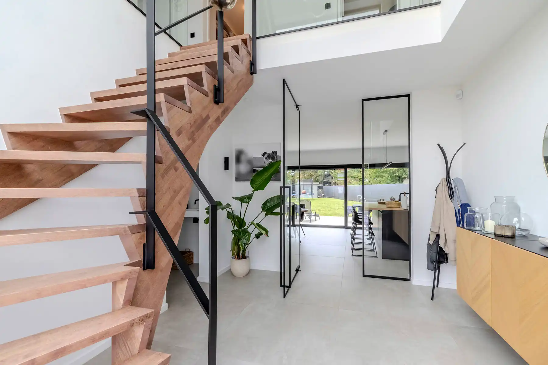 Energiezuinige villa (2022) met 3 slpk en zuidgerichte tuin foto 3