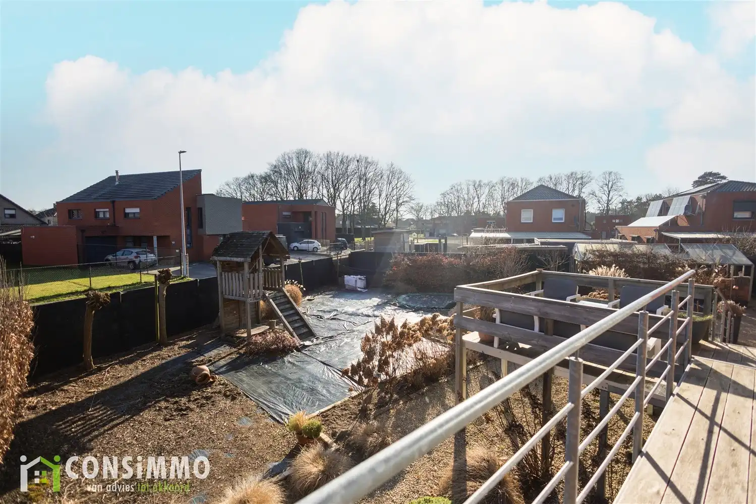 Unieke woning met industrieel-landelijke stijl in een rustige woonwijk van Genk foto 31