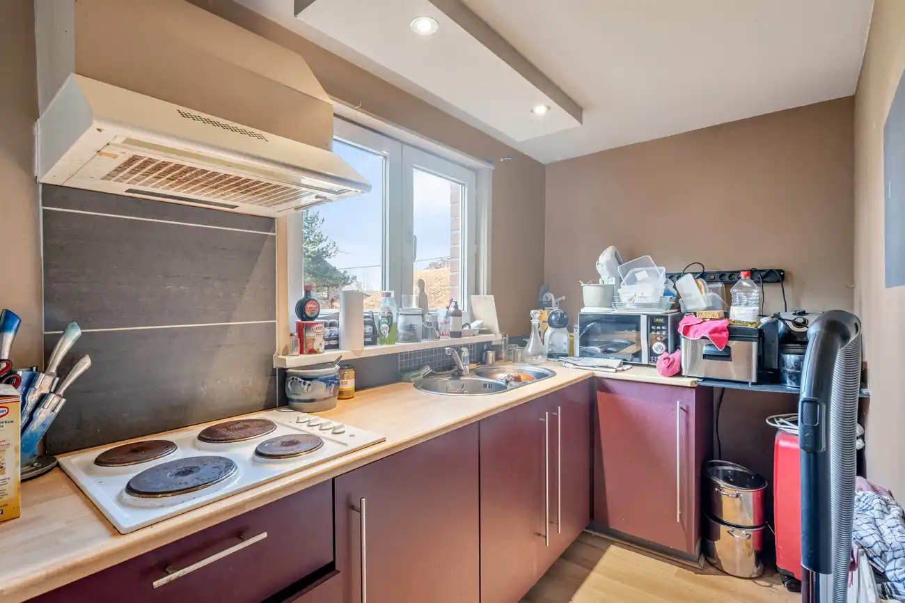 Charmante gesloten (kangoeroe)woning met heel wat potentieel op een gegeerde locatie in Oostakker! foto 20