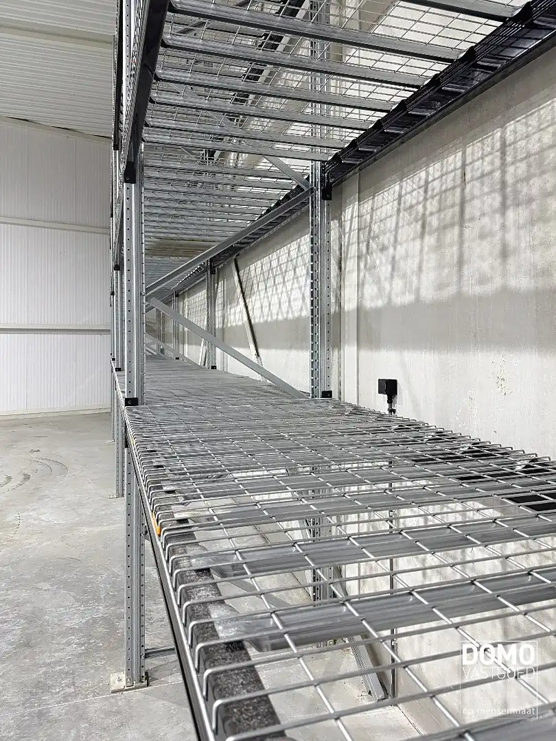 Centraal gelegen KMO unit te Hasselt. foto 9