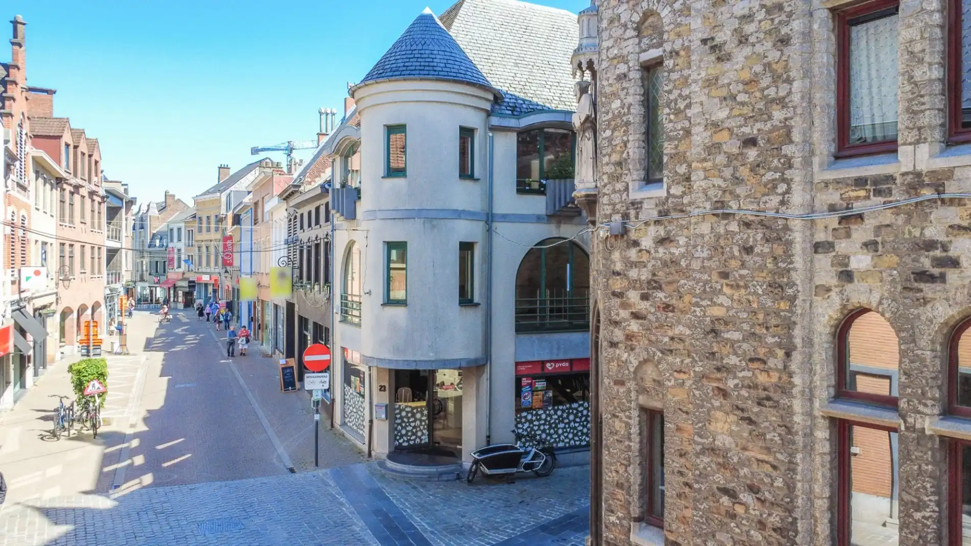 INSTAPKLAAR APP MET 2 SLAAPKAMERS + 2 BADKAMERS! foto 18