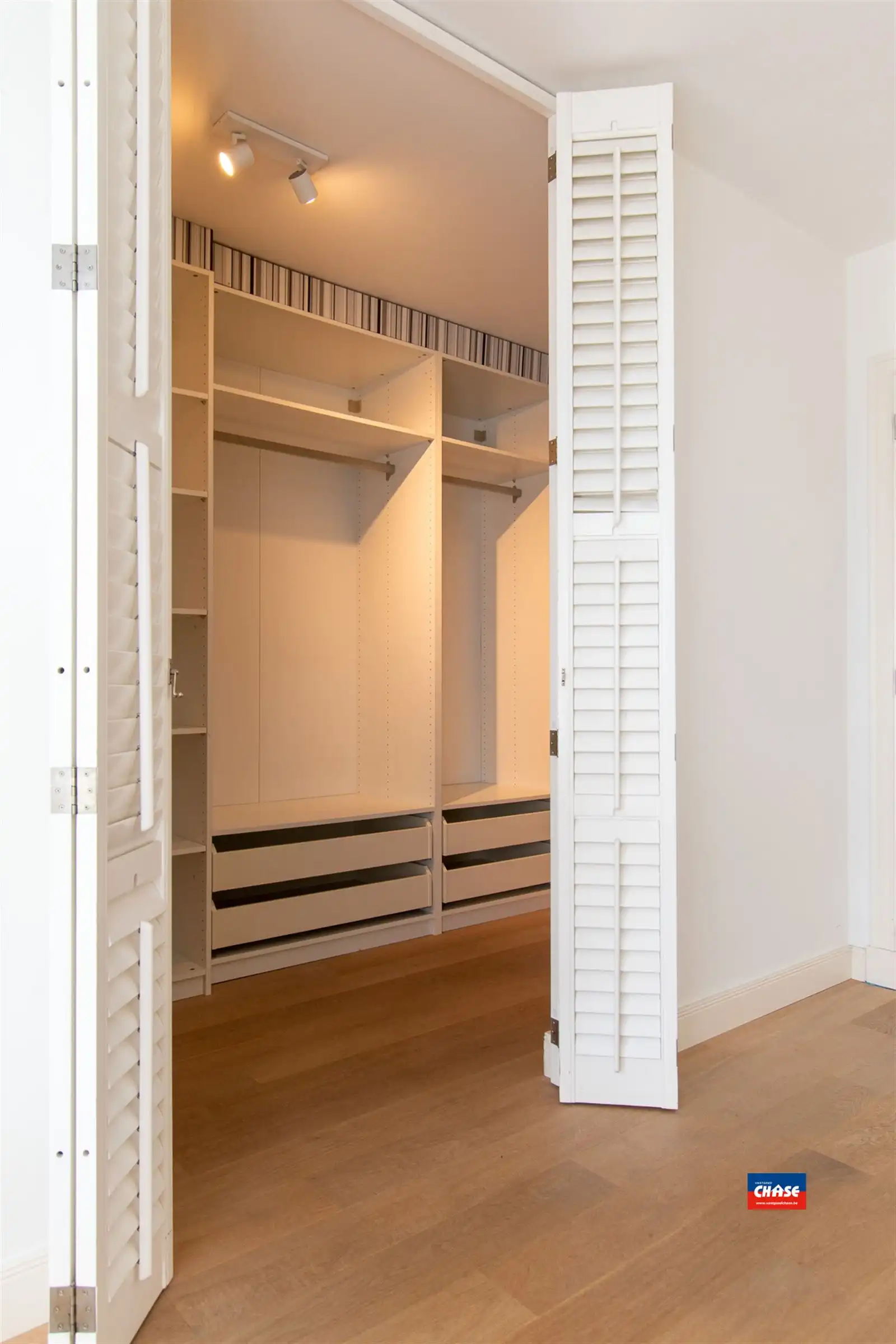 Gezellig gelijkvloers appartement met 1 of 2 slaapkamers en terras foto 9