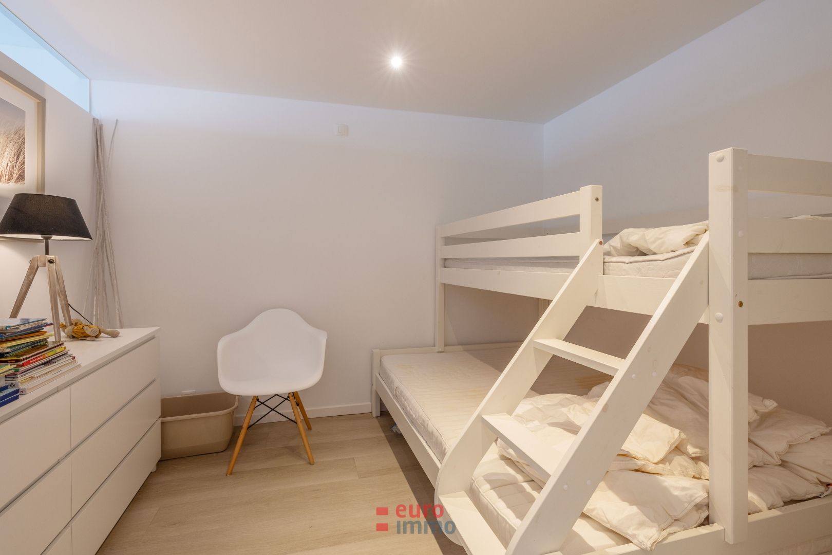 Prachtig gerenoveerd appartement in het hart van Nieuwpoort foto 12