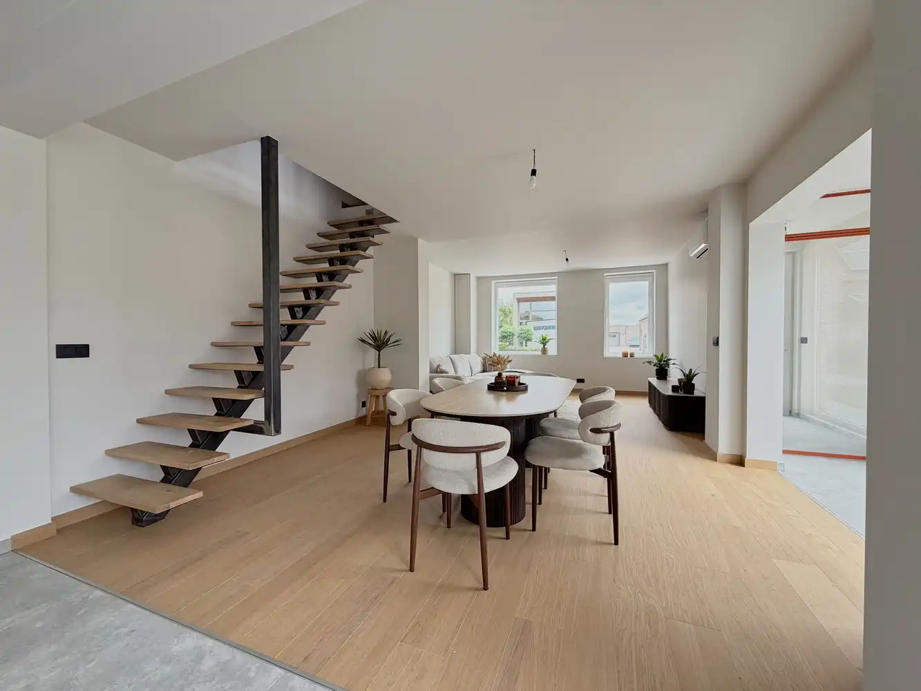 Exclusieve, energiezuinige woning met 3 slpks., 2 badks. + tuin foto 5