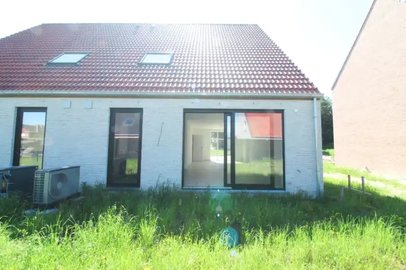 Ruime nieuwbouwwoning te Waardamme foto 13