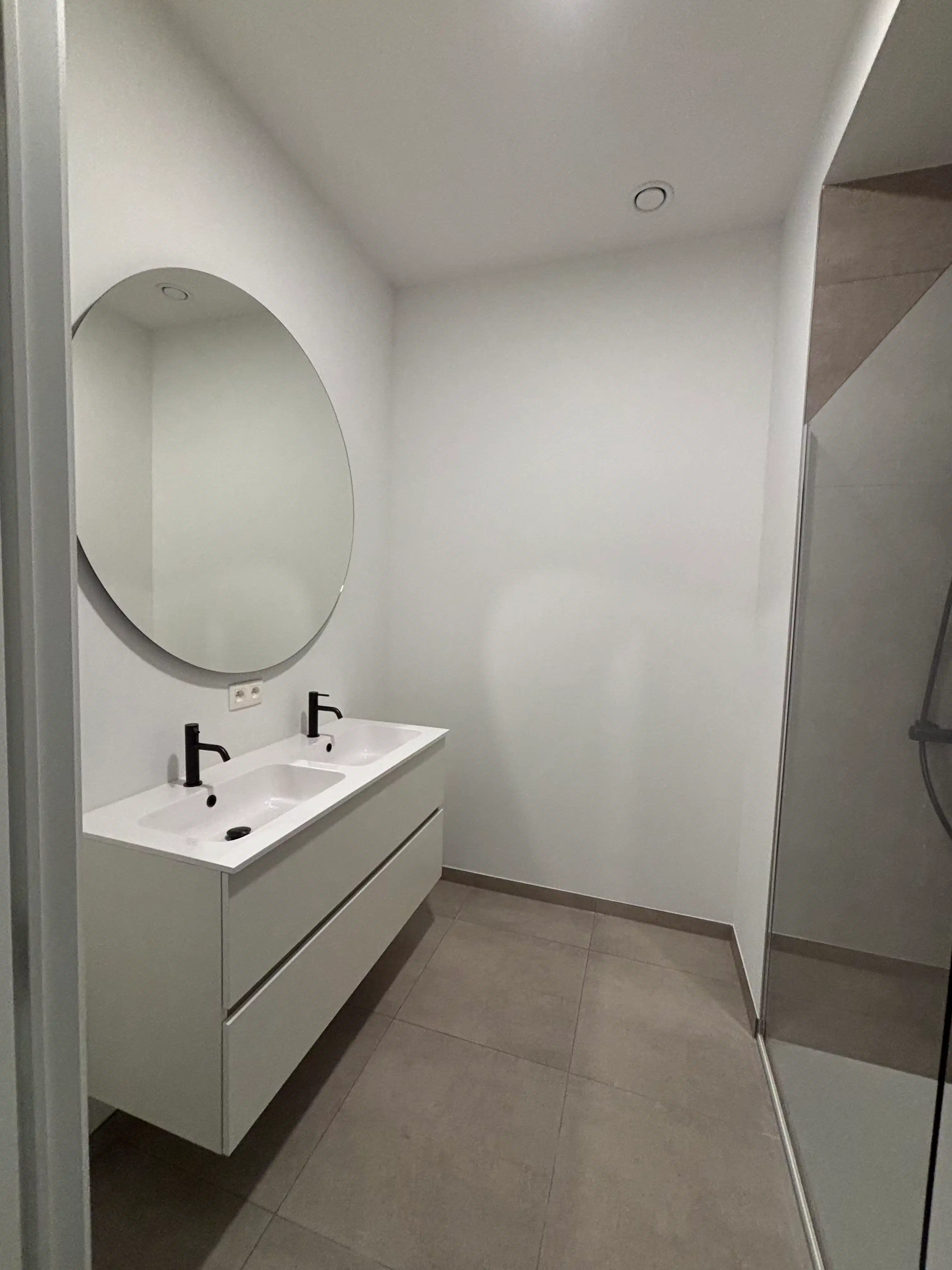 LUXUEUS NIEUWBOUWAPPARTEMENT MET TWEE SLAAPKAMERS EN RUIM TERRAS foto 13