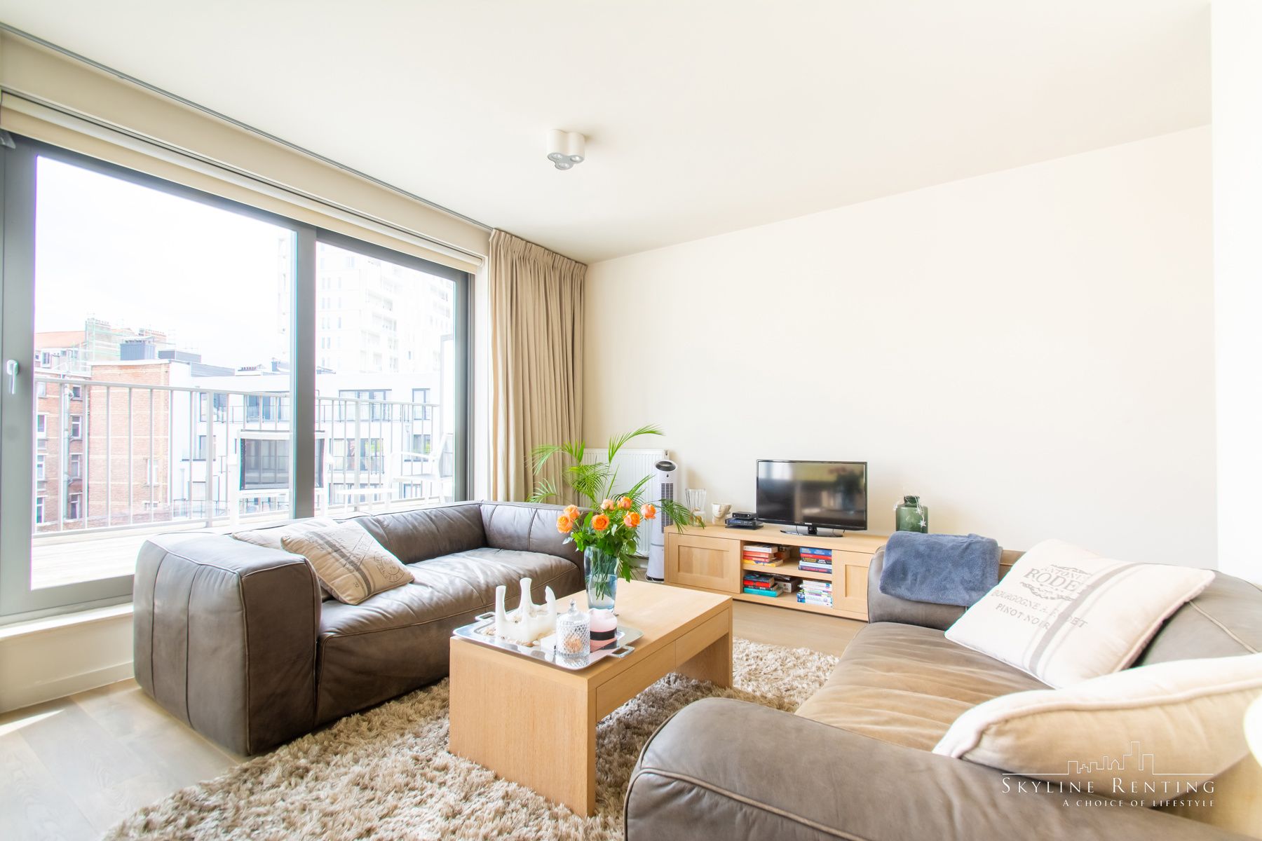 Gemeubeld app.2 SLPK met TERRAS - Centraal Brussel foto 3