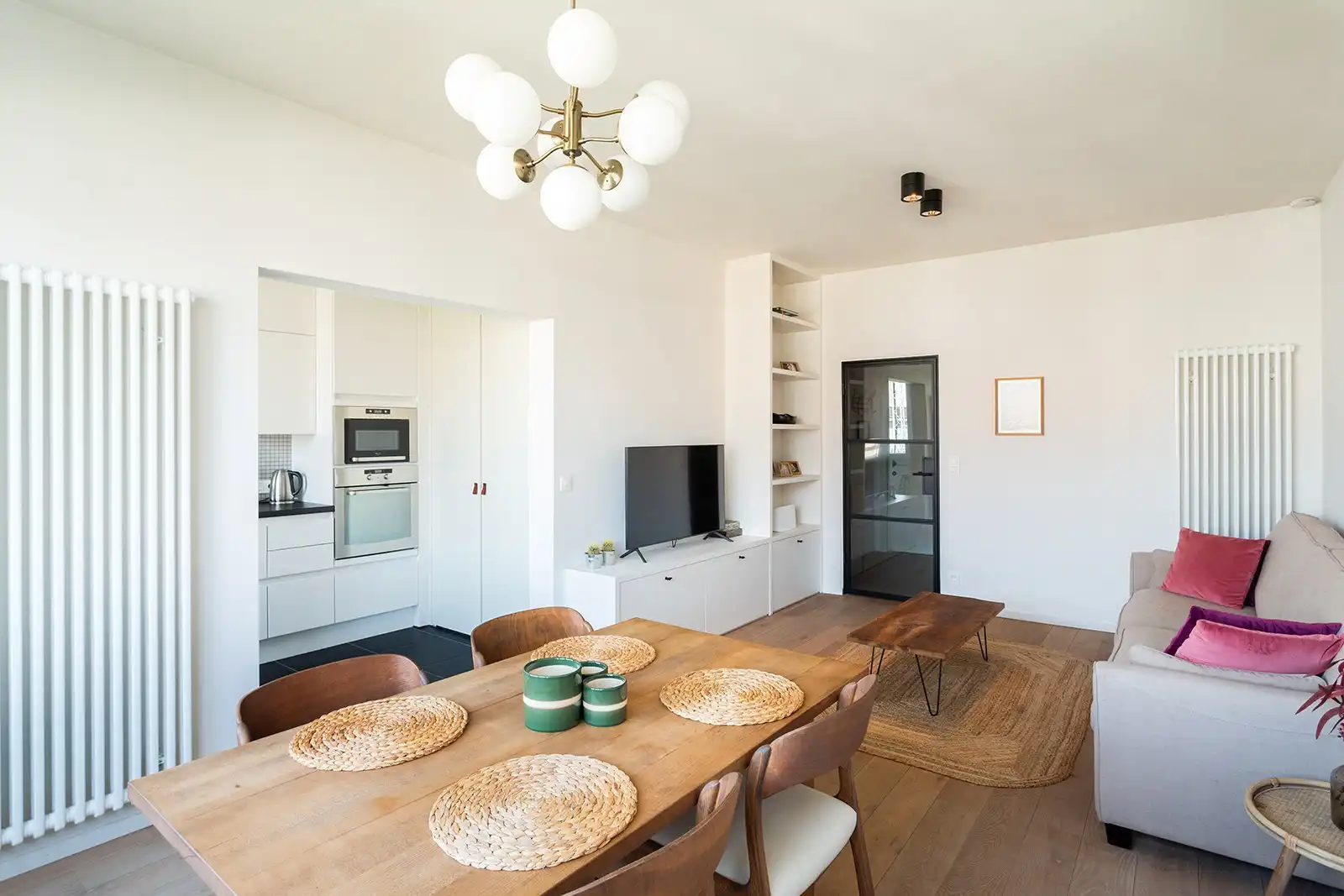 Luxueus gerenoveerd 2 slk appartement op het Zuid foto 12
