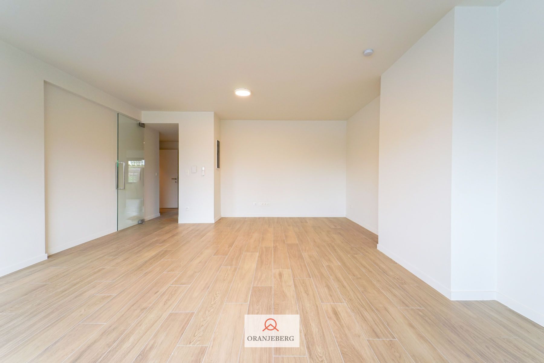 Appartement met prachtig zicht over de Portus Ganda foto 9