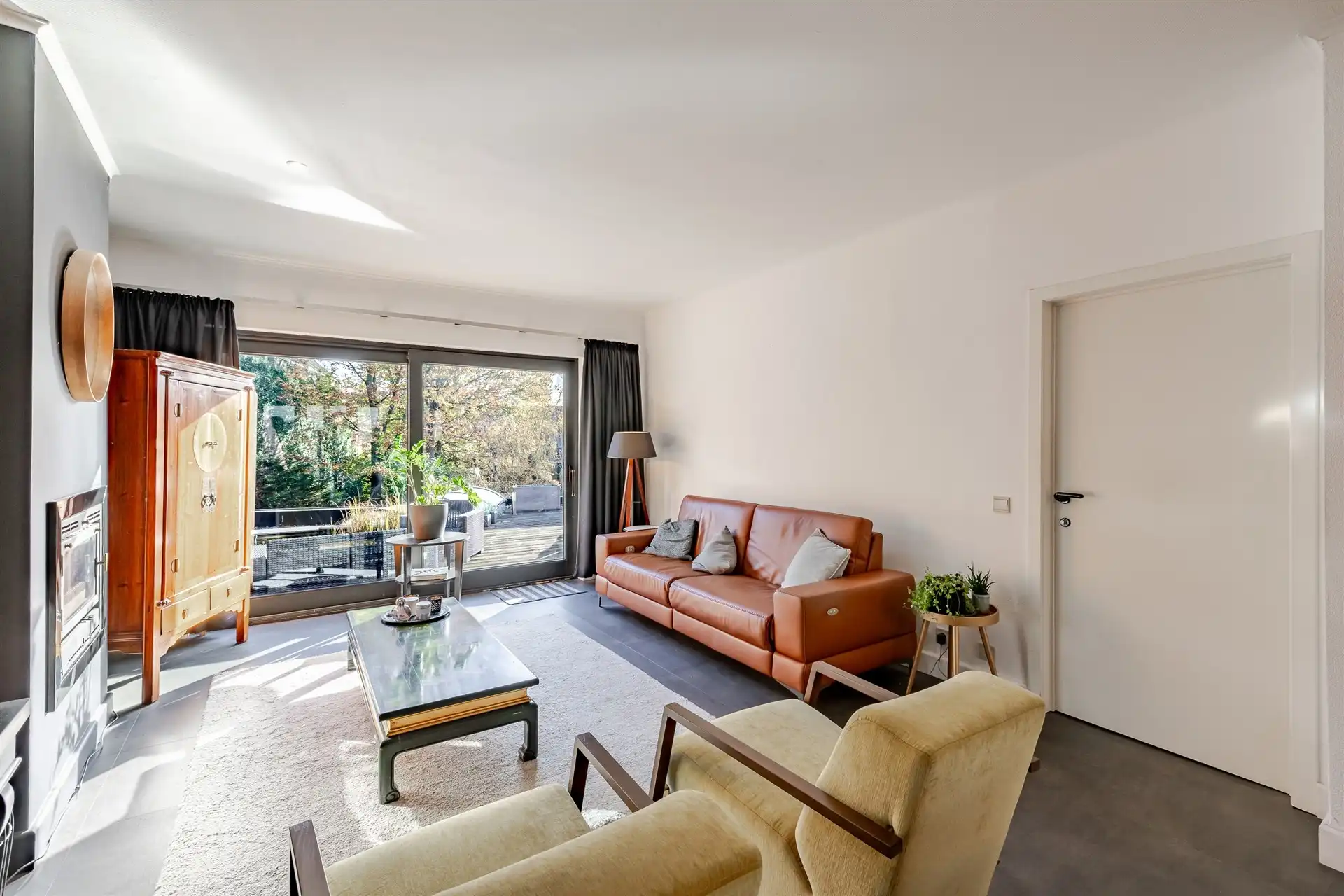 Prachtig winkelpand met duplex op groot perceel foto 13