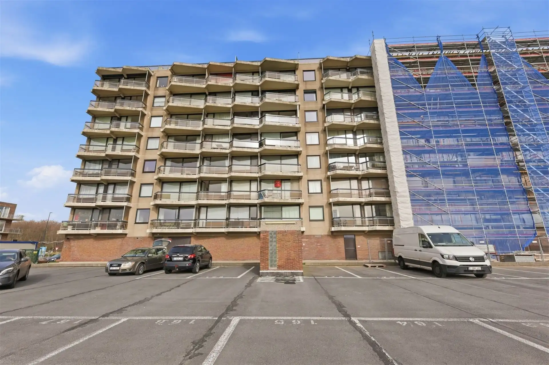 ZONNIG / VLAK AAN ZEEDIJK foto 18